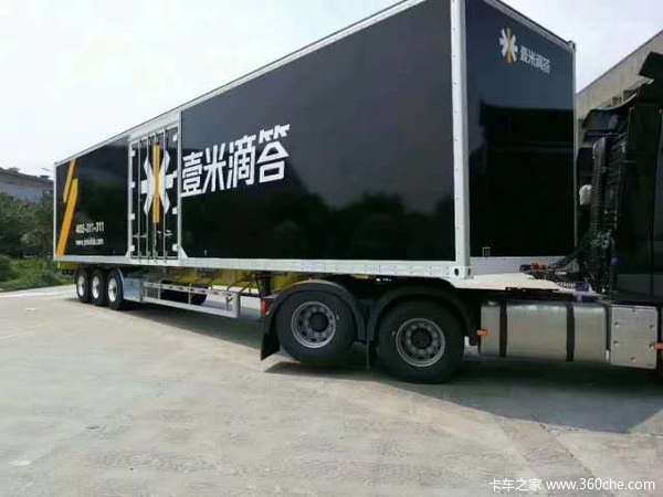 骨架集装箱厢式半挂车图片