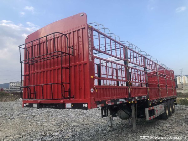 烈牛13米仓栅半挂，贵州重汽合作伙伴！厂配桥，富华桥，进口桥可选！仓栅式半挂车图片