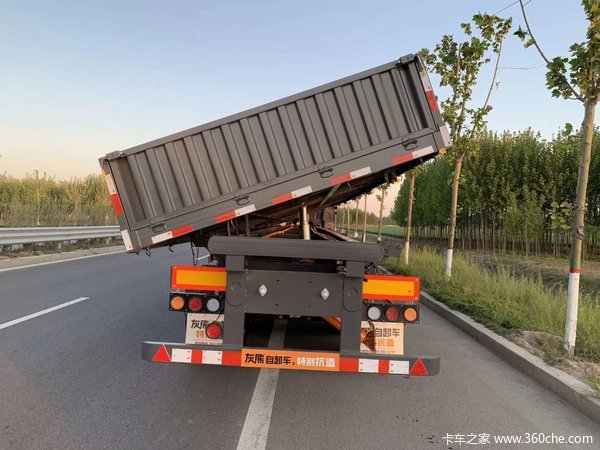 烈牛品牌灰熊侧翻自卸，13米厂，贵州重汽合作伙伴！厢式半挂车图片