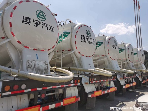 中集凌宇35方水泥半挂贵州重汽合作伙伴罐式半挂车图片