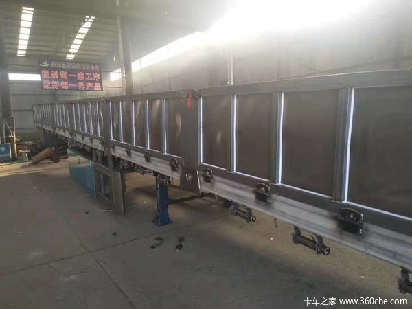 13米标车侧翻现车出售自卸半挂车图片