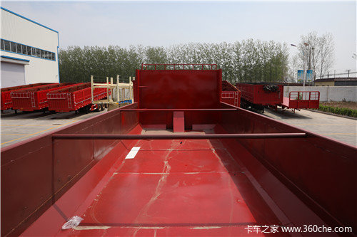 自卸式后翻自卸半挂车图片