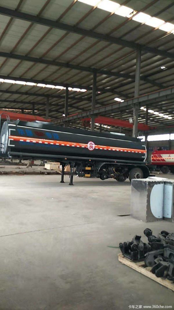 8类硫酸裸罐罐式半挂车图片