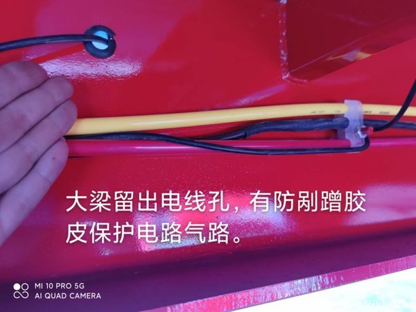 17.5*3包牌上路七万二低平板半挂车图片