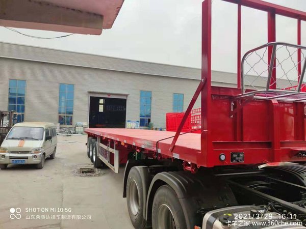 13米2.55米平板运输半挂车支持分期平板式半挂车图片