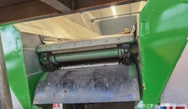 路政不查的履带式自卸半挂车自卸半挂车图片