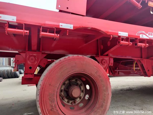 13.75米低平板，等宽板，可带等宽手续出售！双资质低平板半挂车图片