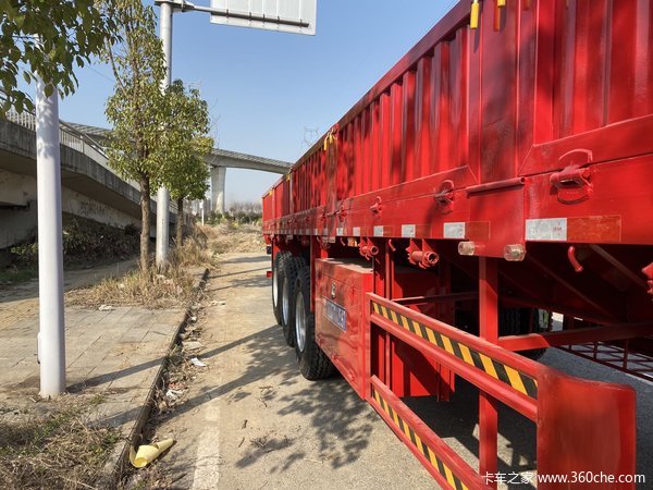 中集牌栏板车栏板式半挂车图片