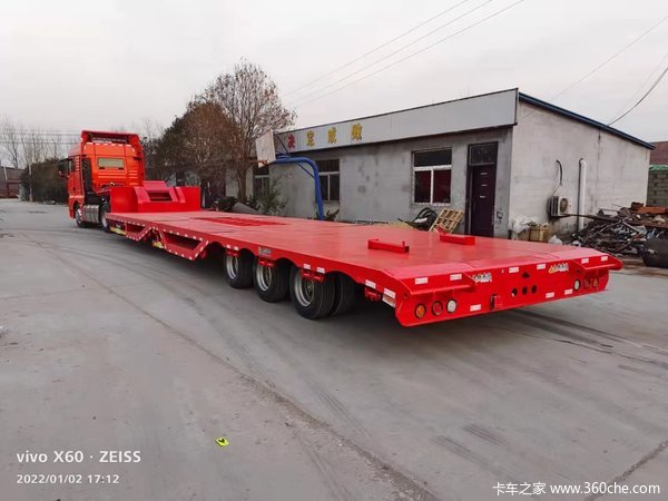 集装箱运输半挂车平板式半挂车图片